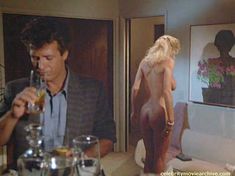 Голая Дона Спейр в фильме «Спинорог Пикассо» фото #5