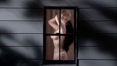 Голая Дэбби Рошон в фильме «Быть Майклом Мэдсеном» фото #2