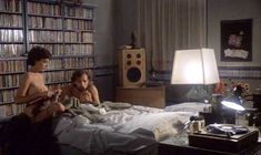 Абсолютно голая Кароль Лор в фильме «Приготовьте носовые платки» фото #5