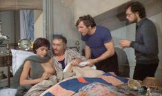 Абсолютно голая Кароль Лор в фильме «Приготовьте носовые платки» фото #13