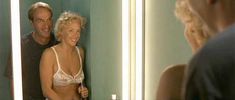 Симпатичная Катя Риман засветила грудь в фильме «Агнес и его братья» фото #3