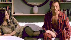 Полностью голая Клаудия Колль в фильме «Все леди делают это» фото #2