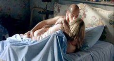 Красотка Леа Дрюкер снялась голой в фильме «Мужчина всей его жизни» фото #11