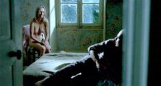 Красотка Леа Дрюкер снялась голой в фильме «Мужчина всей его жизни» фото #13