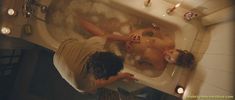Полностью голая Луиз Бургуан в фильме «Секса много не бывает» фото #10