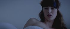 Голая сосок Луиз Бургуан в фильме «Мохаве» фото #1