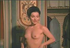 Красотка Мари-Франс Пизье оголилась в фильме «Другая сторона полуночи» фото #16