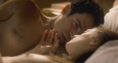 Голая Марин Айрлэнд в фильме «28 спален» фото #6