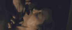 Обнаженная Марион Котийяр в фильме «Ржавчина и кость» фото #10