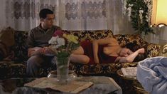 Голая грудь Марлин Форте в фильме «Потерянные в Манхеттене» фото #2