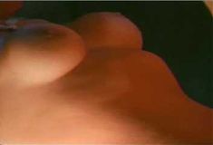 Голая Мелани Пол в фильме «Тяжелые времена» фото #12