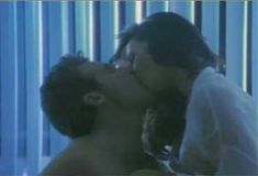 Голая Мелани Пол в фильме «Тяжелые времена» фото #17