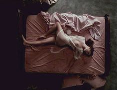 Голая Мелинда Кларк в фильме «Слияние двух лун 2. Возвращение» фото #4