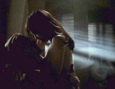 Голая Мелинда Кларк в фильме «Слияние двух лун 2. Возвращение» фото #18