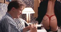 Голая Мелора Уолтерс в фильме «Двадцать баксов» фото #8