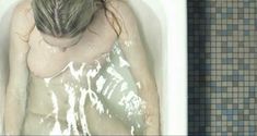 Голая Милле Лефельдт в фильме «Мои собственные ошибки» фото #1