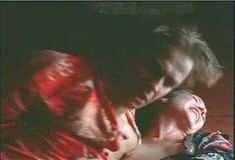 Красотка Мишель Филлипс снялась голой в фильме «Валентино» фото #5