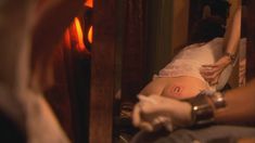 Страстная Мэри-Луиз Паркер оголила грудь и попу в сериале «Дурман» фото #6