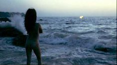 Красавица Наталия Авелон снялась голой в фильме «Дикая жизнь» фото #22