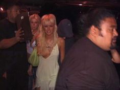 Пэрис Хилтон засветила грудь на Celebrity News Reels Best of Paris фото #5