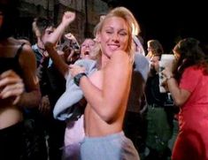 Голая Рэйчел Роббинс в фильме «Беспредельный террор» фото #2