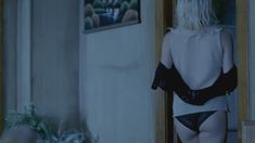 Сэльма Блэр засветила грудь в фильме «Дом покера» фото #4