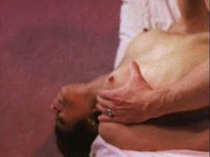 Голая Тамара Мелло в фильме «Легенды осени» фото #4