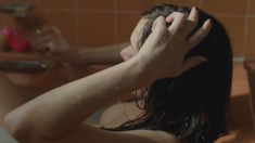 Голая Хлоя Севиньи в сериале «Мимо цели» фото #9