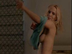 Голая Шерри Роуз в фильме «Дьявол во плоти» фото #8