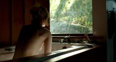 Голая Эван Рэйчел Вуд в фильме «В лесу» фото #5