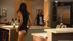 Голая Элис Хантер в сериале «Обитель лжи» фото #4