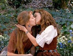 Полностью обнажённая Эмбер Ньюман в фильме «Девственницы Шервудского леса» фото #5