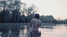 Голая Эми Рен в сериале «Последнее королевство» фото #1