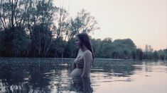 Голая Эми Рен в сериале «Последнее королевство» фото #4