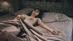 Голая Эммануэль Вожье в фильме «Истерия» фото #16