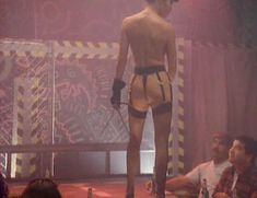 Голая Эшли Рей в фильме «Полуночный стриптиз» фото #4