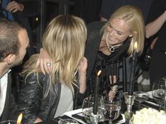 Голая грудь Кейт Босуорт на вечеринке в Нью-Йорке фото #2