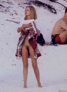 Обнаженная Ума Турман  в журнале Playboy фото #5