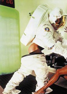 Наоми Кэмпбелл разделась для журнала Playboy фото #10