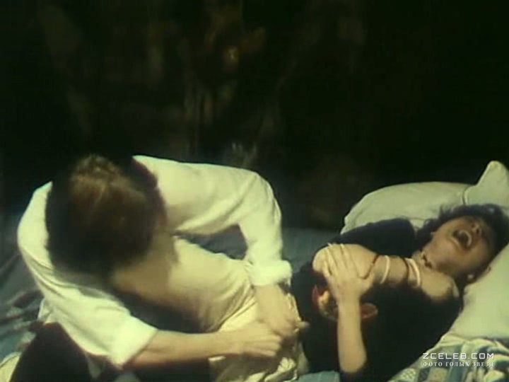 Жыныстық қатынас кезінде құрсақішілік құралды сезінуге бола ма? Жас қырынбаған кискамен онлайн секс