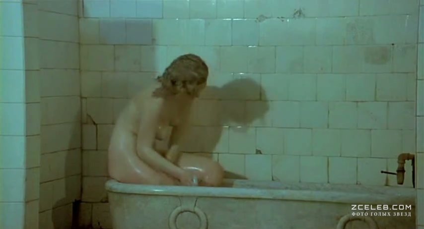 Лена оның сыныптастары арқылы трахается