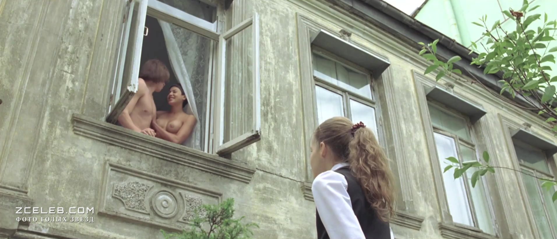 Қоғамдық көлікте қыздарға тиіскен порно видеолар