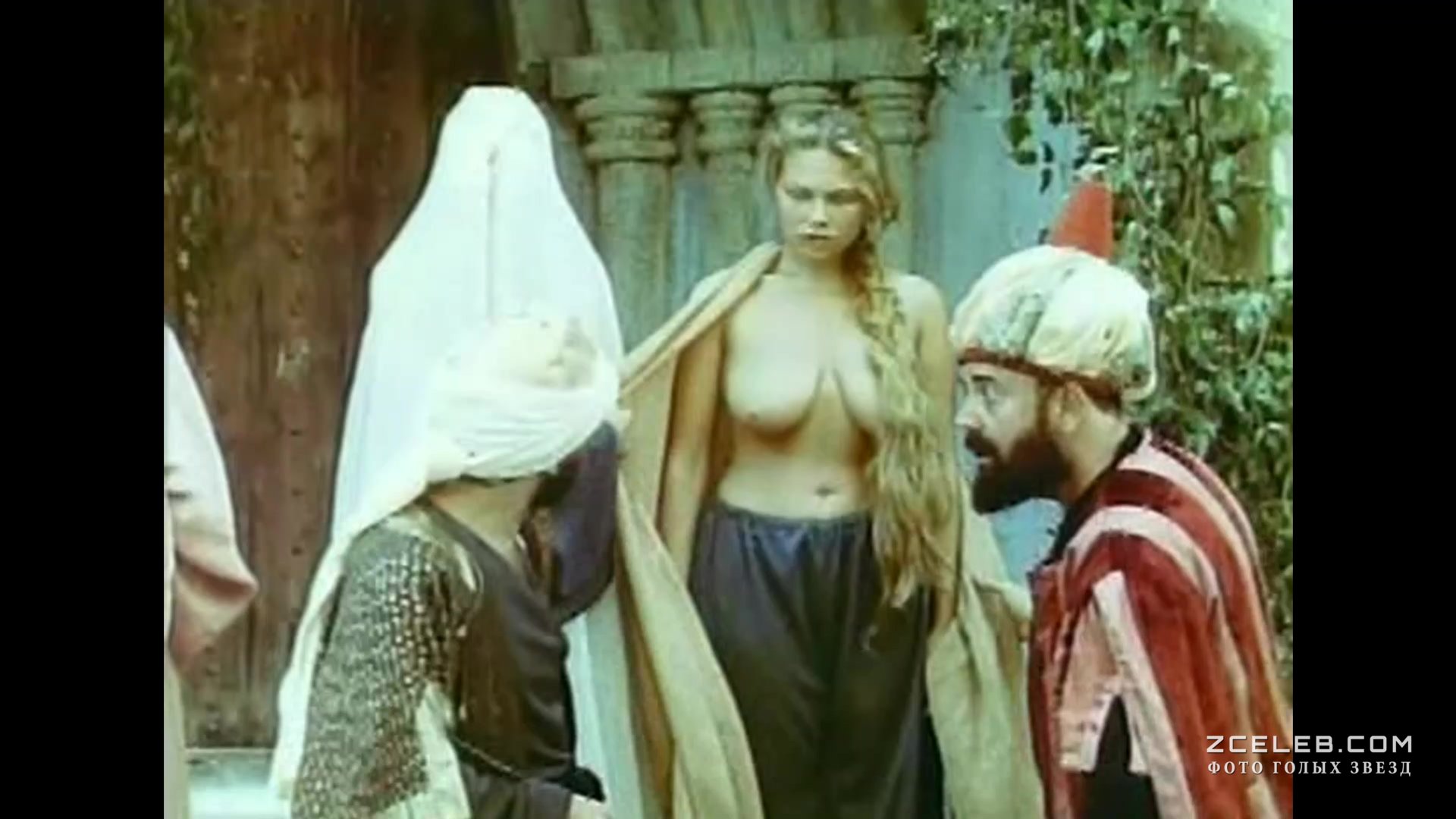 Есірткі алған әйелмен жыныстық қатынас видео Шұлықтағы әдемі есек