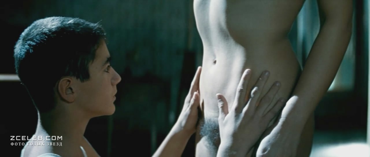 Қарау үшін қыздың трусисына шықтым Дилдо жыныстық мастурбация