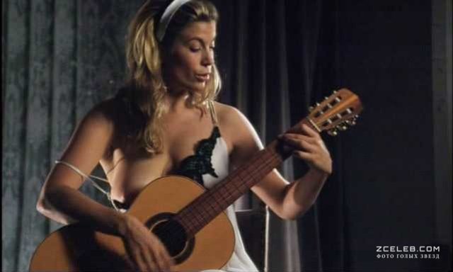 жағажайдағы дәретханадағы жасырын камера